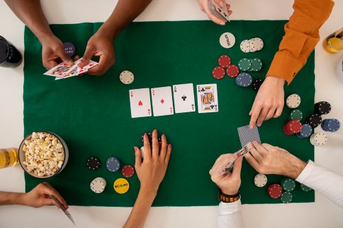 2023年中國棋牌游戲行業市場分析:移動端玩家用戶占據90%以上